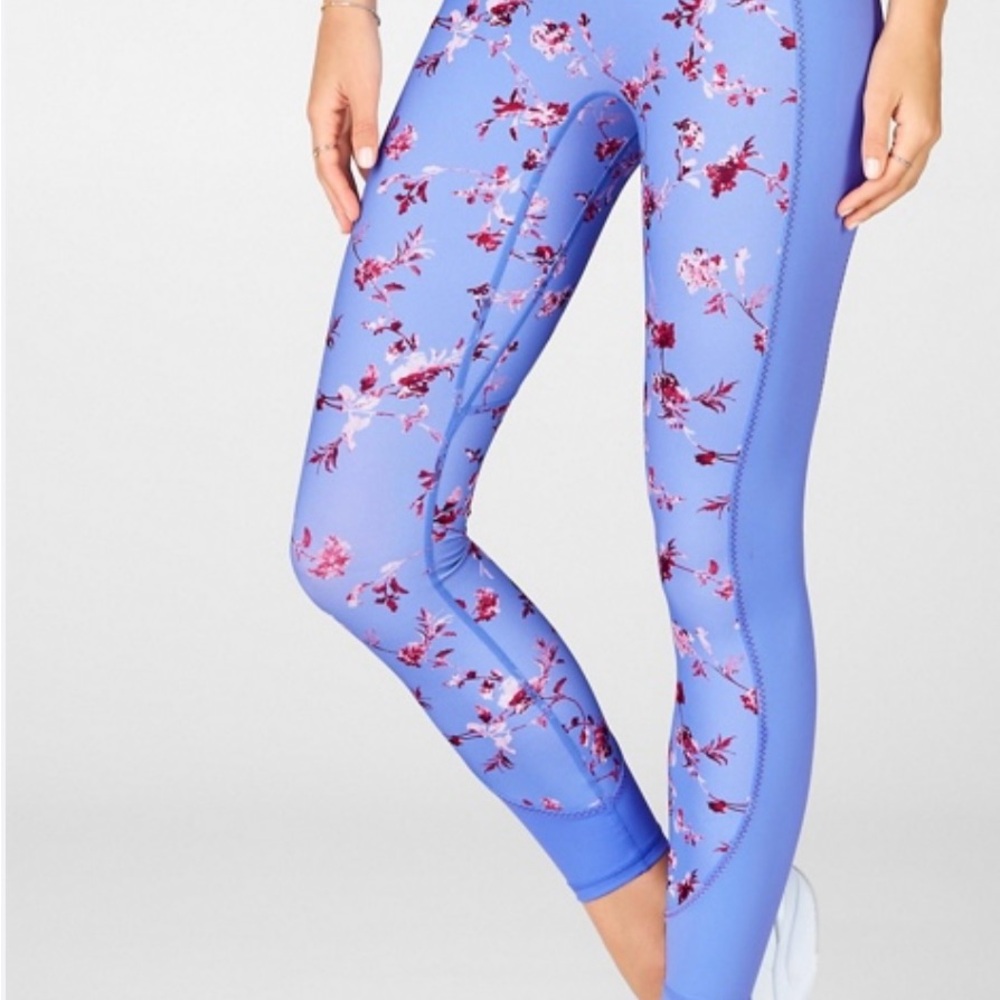 NWT Fabletics Floral Lavender Women's Leggings